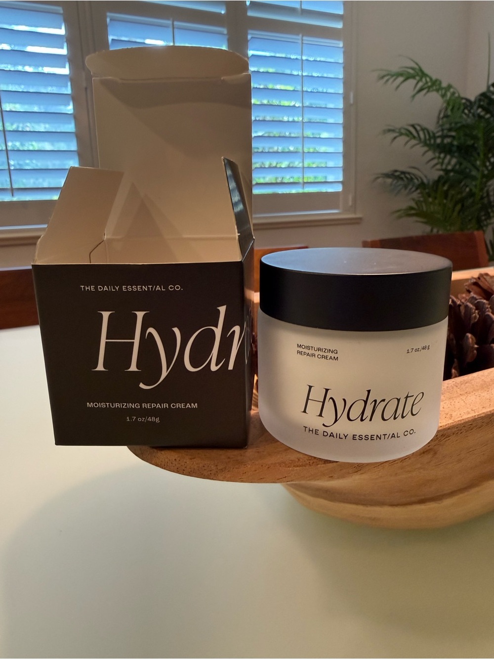 NIB The Daily Essential Co. Hydrate Repair Cream